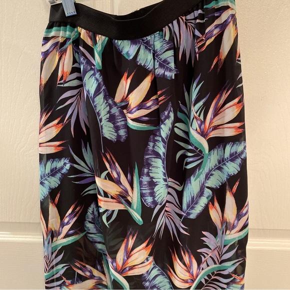 H&M Maxi Skirt Botanical Print NWOT - Picture 3 of 4